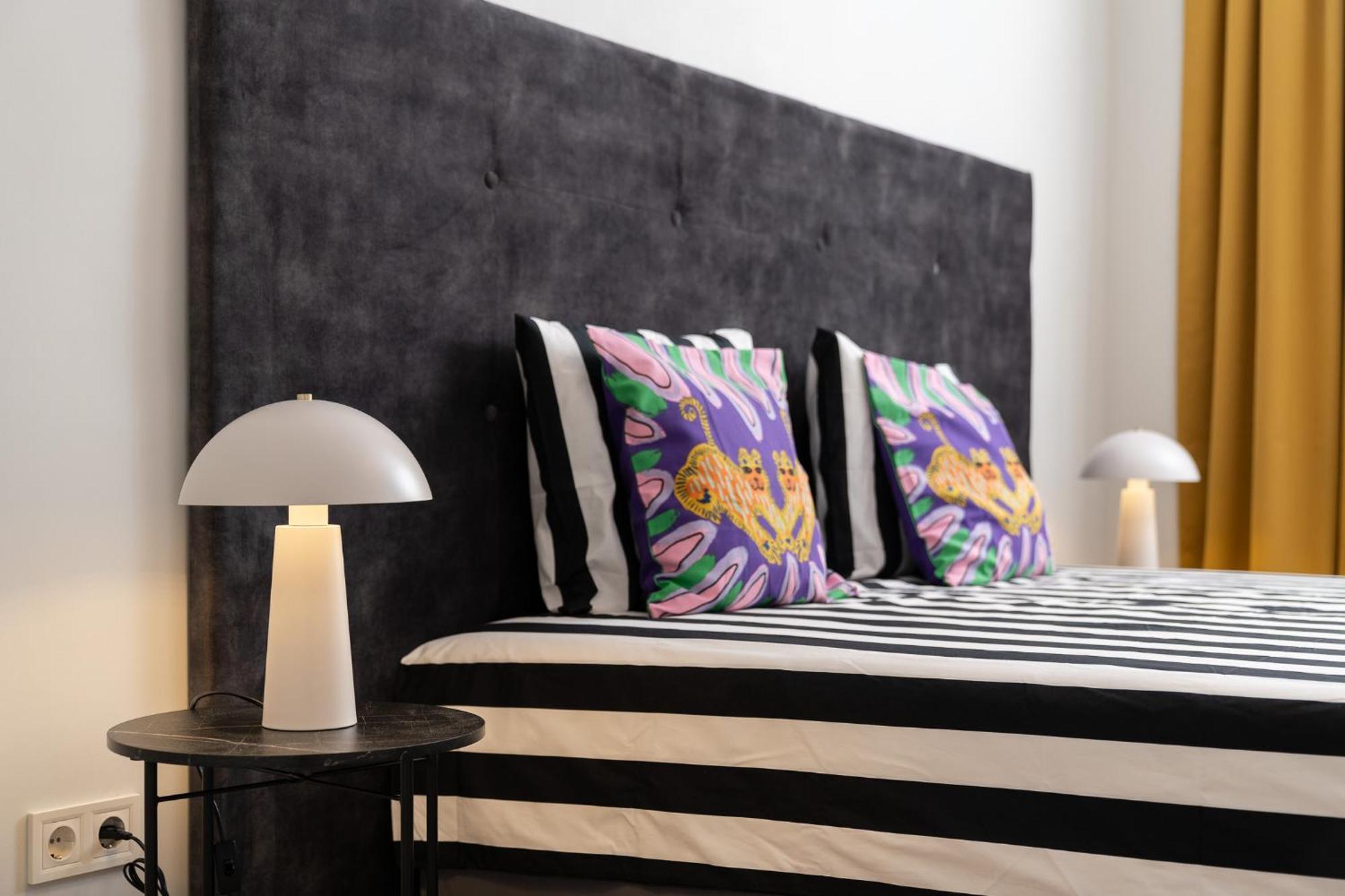 Bright & Sunny Stylish Apt With 2Bdr And 2Bth Sofia Ngoại thất bức ảnh